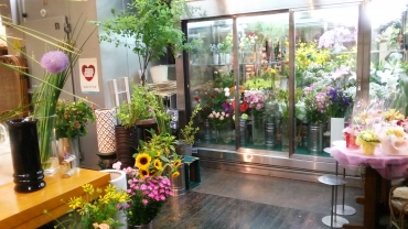 「花の店クック」　（沖縄県那覇市）の花屋店舗写真3